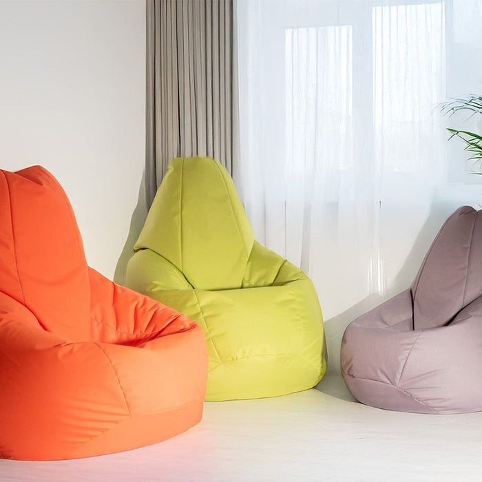 Pouf colorati, l'esperienza cromatica che trasforma gli interni