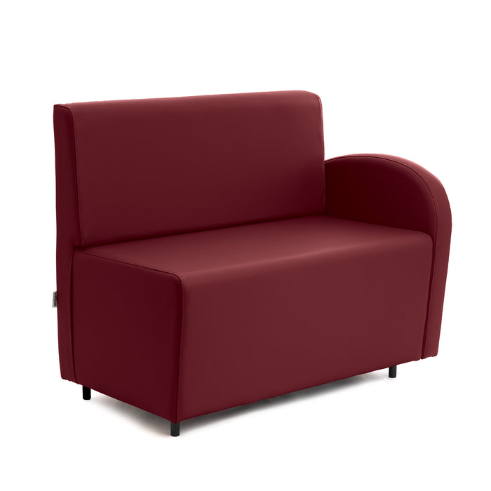 Divanetto Onda 2 posti con bracciolo dx per Locali in ecopelle Ignifugo Mamba Dim 108x62xH88