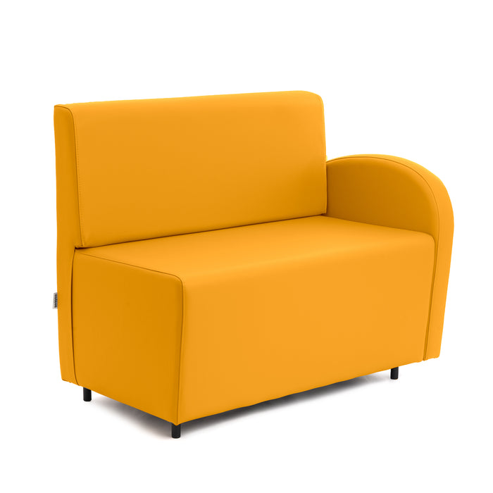Divanetto Onda 2 posti con bracciolo dx per Locali in ecopelle Ignifugo Mamba Dim 108x62xH88