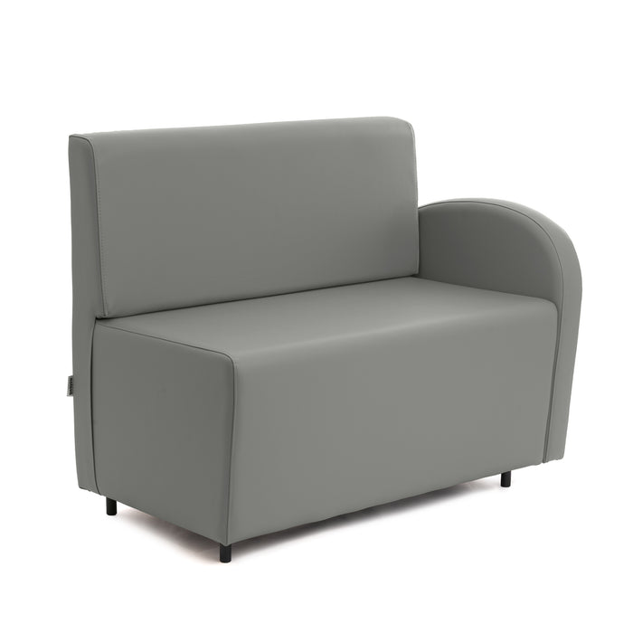 Divanetto Onda 2 posti con bracciolo dx per Locali in ecopelle Ignifugo Mamba Dim 108x62xH88