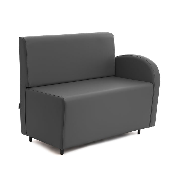 Divanetto Onda 2 posti con bracciolo dx per Locali in ecopelle Ignifugo Mamba Dim 108x62xH88
