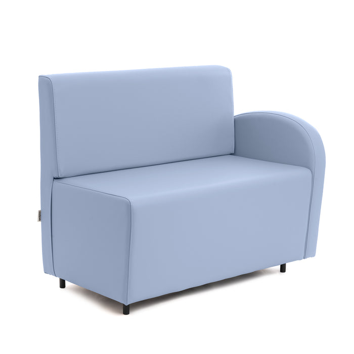 Divanetto Onda 2 posti con bracciolo dx per Locali in ecopelle Ignifugo Mamba Dim 108x62xH88