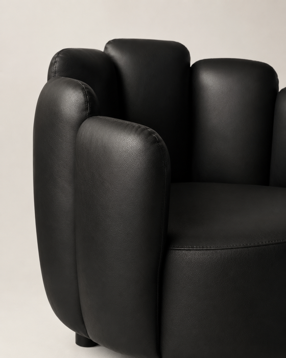 Outlet Esclusivo - Poltrona Petali luxury per ambiente Interno in ecopelle dim: 65xh 68 cm