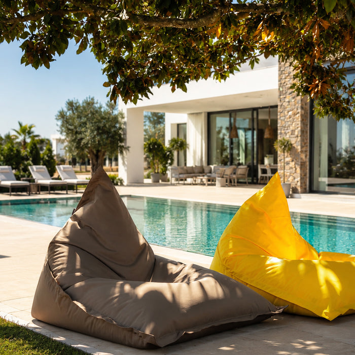 Pouf Shongo grande a forma di triangolo sfoderabile con Sacca Interna in tessuto Samba per esterno Antistrappo, Impermeabile, dim: 140x175 cm
